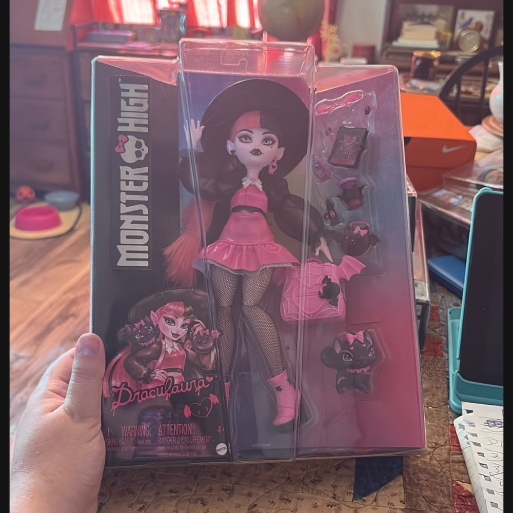 Monster High Draculaura Reboot Pink and Black Doll with Gothic Charm